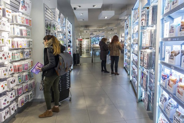 Ale-Hop incrementa su beneficio un 35% y roza los 24 millones, con casi 100 de facturación