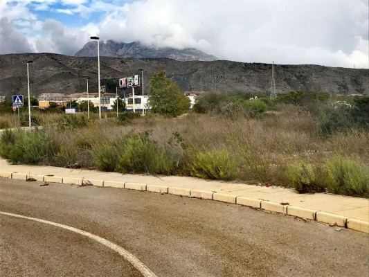Adiós a las viviendas de protección pública proyectadas cerca del bulevar de Finestrat