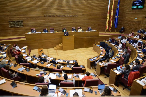 Cataluña, Delgado… Les Corts reproducen el debate del Congreso de los Diputados