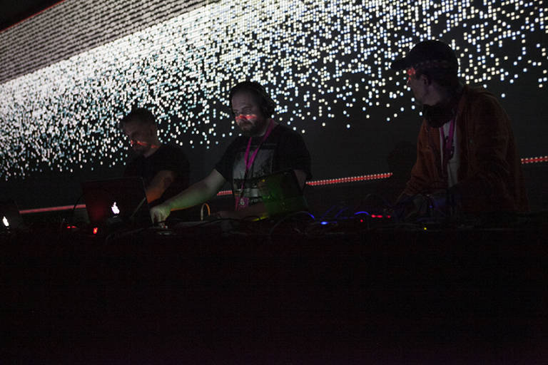 Volumens abre su laboratorio sonoro para fusionar la electrónica con las vanguardias del audiovisual