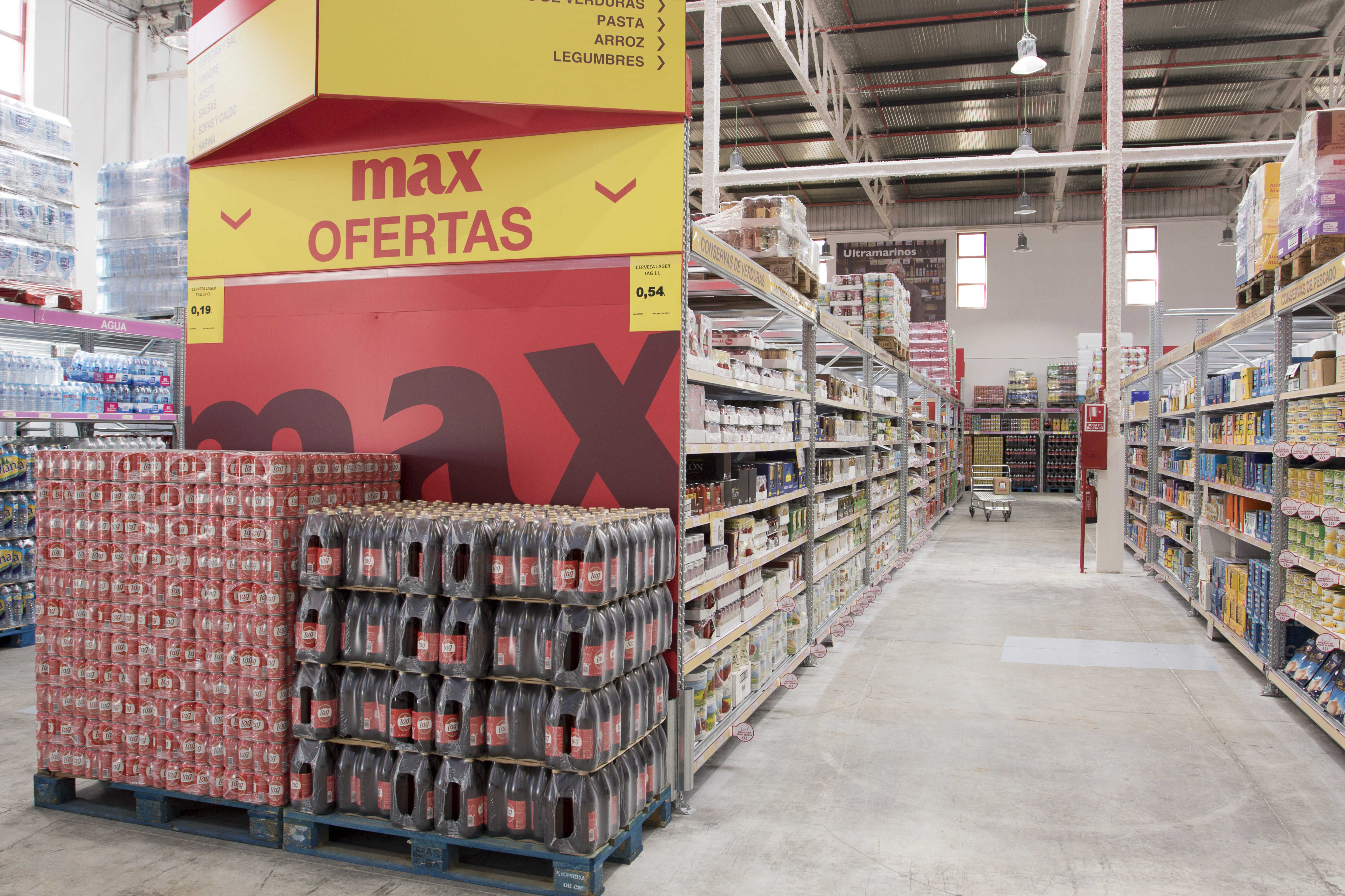 Grupo DIA abre el primer súper para la hostelería en Mercalicante (Fotos: PEPE OLIVARES)