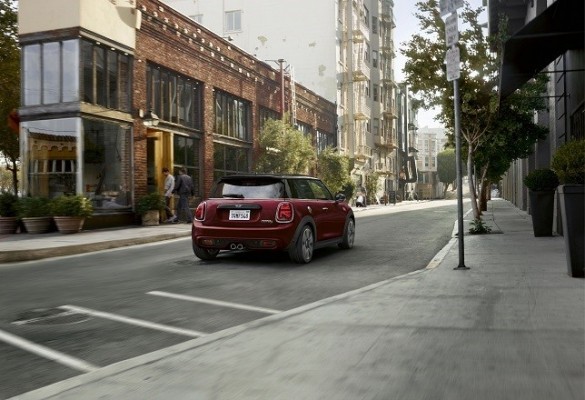 Mini lanza la edición exclusiva Burgundy, limitada a 180 unidades
