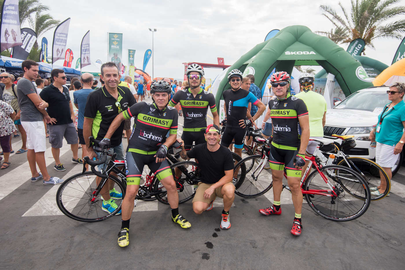 Vuelta ciclista por la Costa Blanca (Fotos: RAFA MOLINA/EFE)