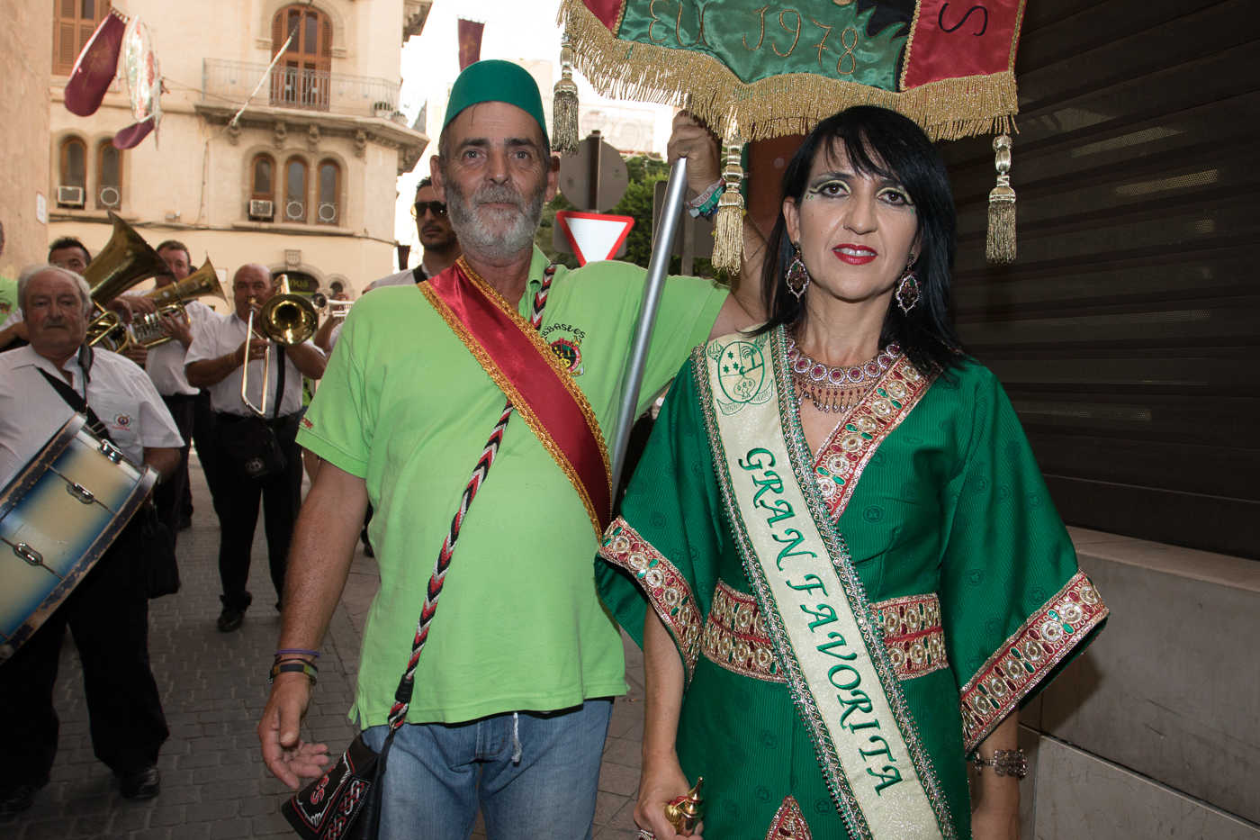Pregón y entrada de bandas de música de Elche (fotos PEPE OLIVARES)