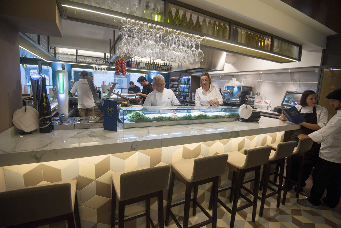 Inauguración del restaurante 'Alma de Barra' (Fotos: RAFA MOLINA)