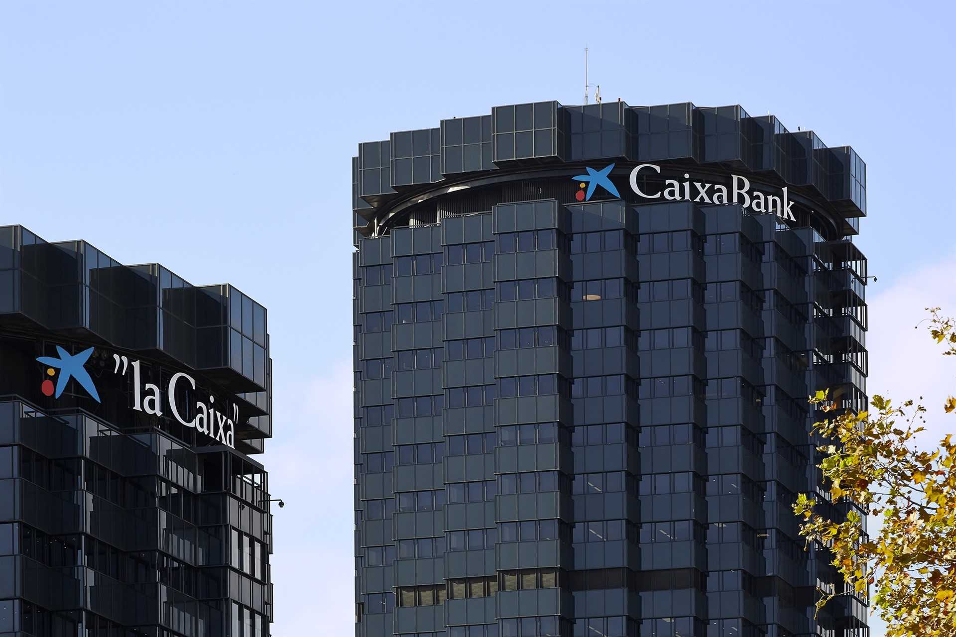 CaixaBank comienza a ejecutar su salida del capital de Repsol y reduce su participación al 4,66%