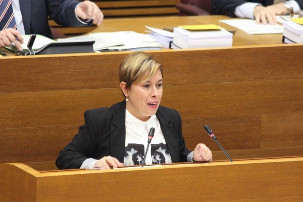 Cs presenta una batería de medidas para que los parones por maternidad no dificulten las ayudas de investigación