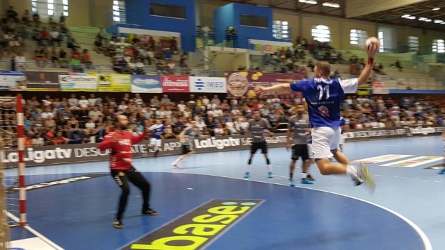 El Benidorm arrolla al Cuenca y prolonga su racha triunfal


