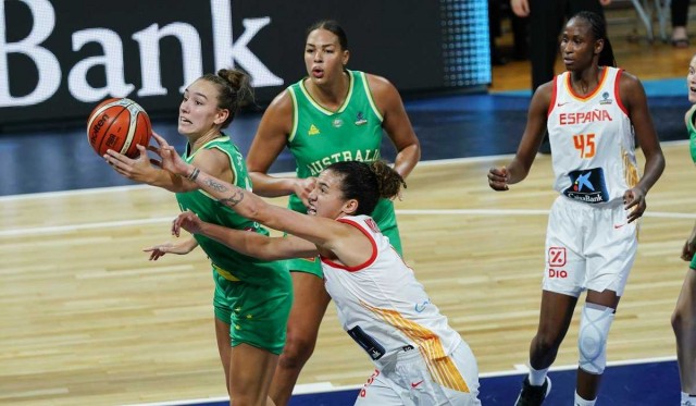 España se queda a las puertas de final tras caer ante Australia