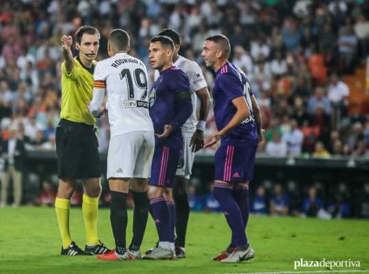 El Valencia sale a casi tres tarjetas por partido

