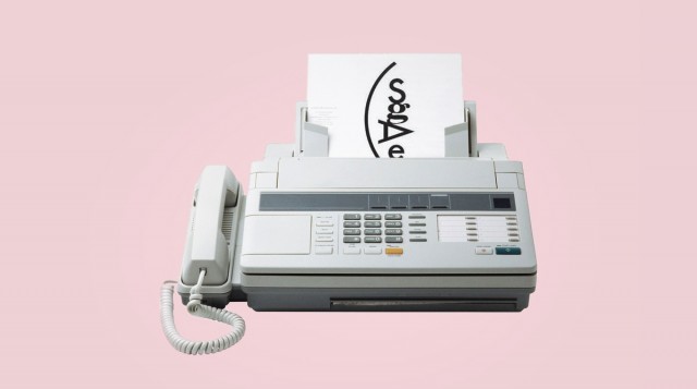 Cuatro diseñadores con fax: así se creó el logo de la SGAE, con un equipo deslocalizado y sin internet