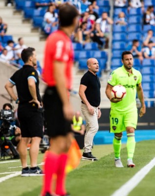 Paco López ha utilizado hasta veinte jugadores en siete días