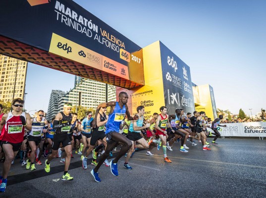 Medio Maratón y Maratón Valencia baten su récord de inscritos y anuncian sus últimos dorsales para 2018