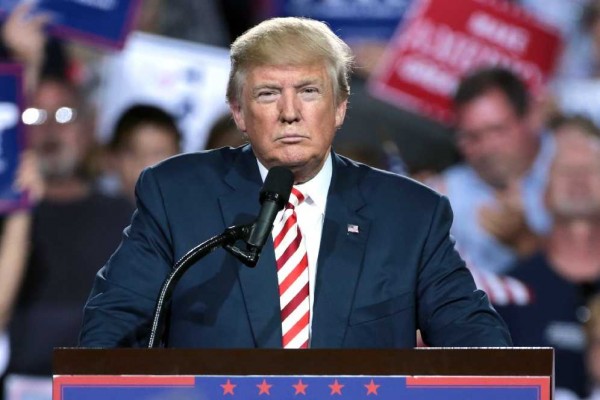 Des de Trump fins a l'estat del periodisme: el Magnànim debat sobre actualitat en una vintena d'actes
