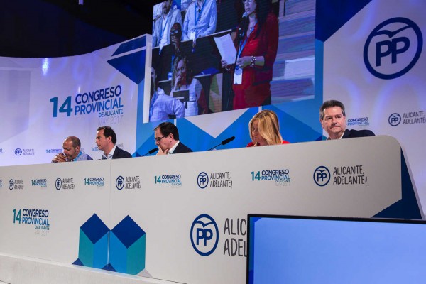 Discursos y votación del 14 Congreso del PP de Alicante (Fotos: PEPE OLIVARES)