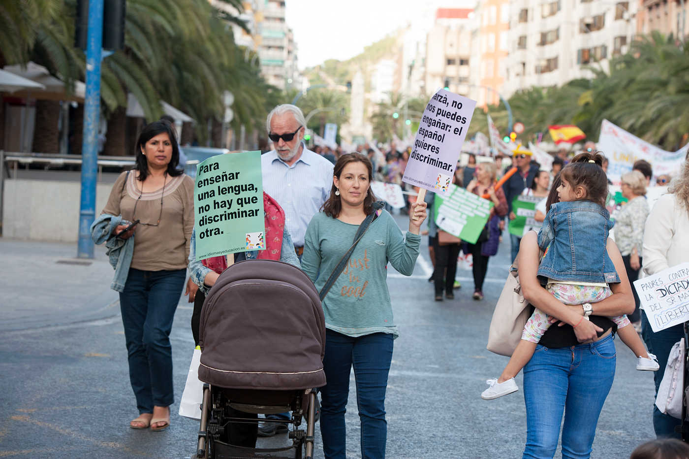 Manifestación contra el decreto de plurilingüismo en Alicante (fotos RAFA MOLINA)