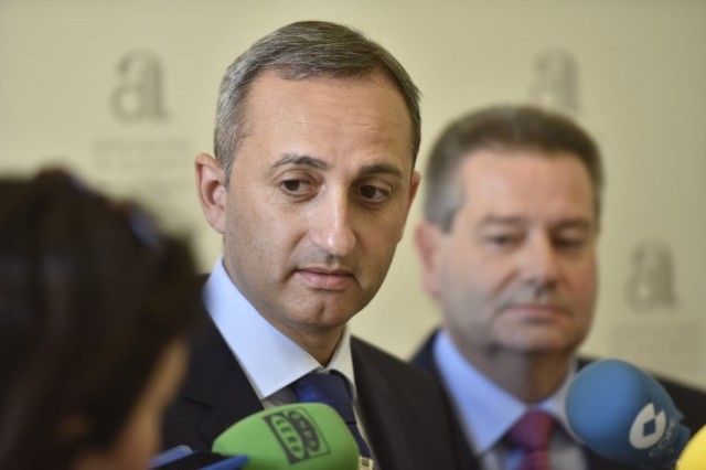 La mesa del agua insta a firmar el convenio del Júcar-Vinalopó que paralizó la moción de censura