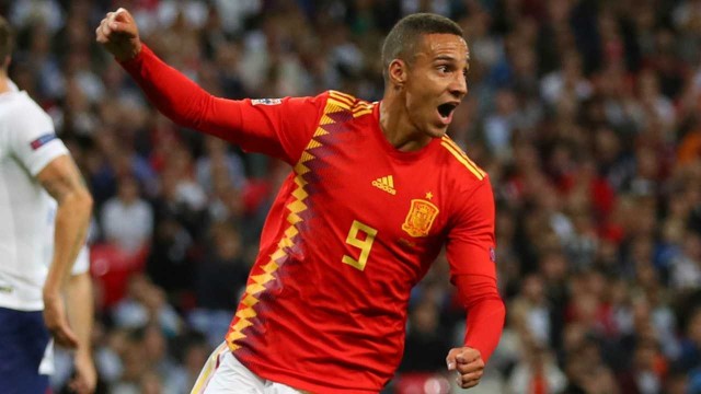 Rodrigo y Gayà esperan conservar su sitio en 'La Roja'