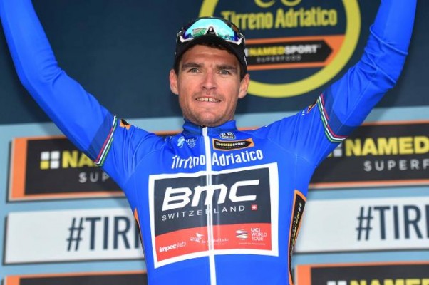 Van Avermaet se adjudica el tridente por un segundo ante Sagan