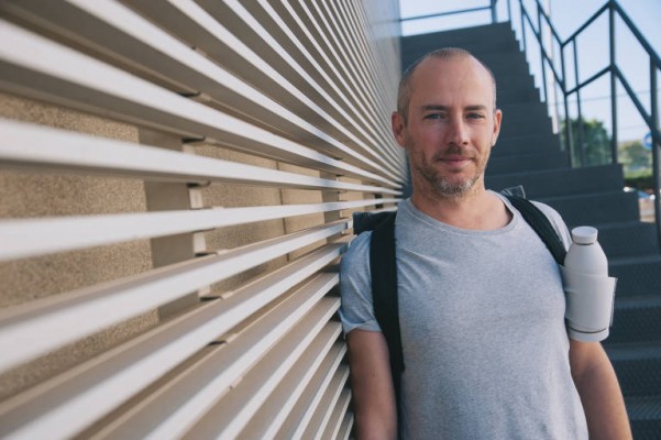 La 'startup' valenciana Closca se 'cuela' en los escaparates de Moleskine