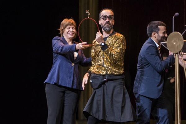 Lo nuestro es puro teatro