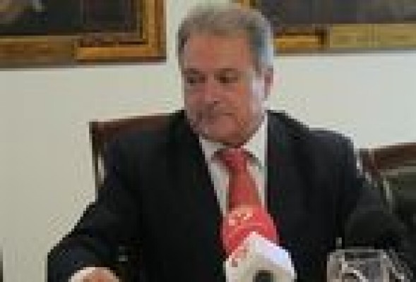 Alfonso Rus sale al rescate de los ayuntamientos