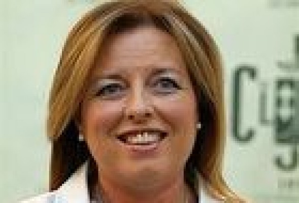 Amorós reclamará su reingreso en CAM y una indemnización