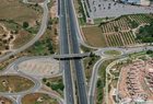 Las infraestructuras en concesión pública son objetivo de los impuestos municipales