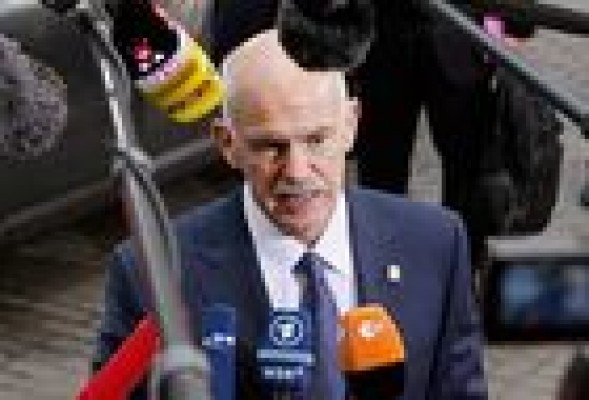Grecia promete cumplir con sus socios europeos tras la quita del 50% de su deuda<br />