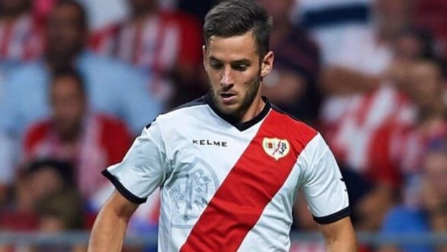Medrán recupera la titularidad en el Rayo y acaba expulsado