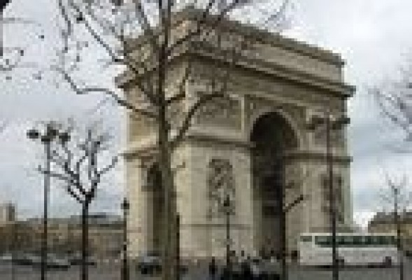 La prima de riesgo de Francia crece hasta los 190 puntos, empujada por la escalada europea