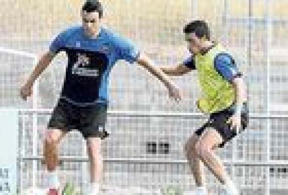 Cabral y Pedro López jugarán ante el Sporting