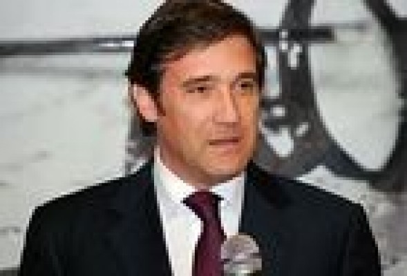 El Gobierno portugués ratifica las duras medidas de los presupuestos de 2012