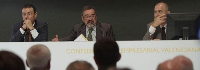 Recortes en la CEV: la patronal reduce un 16% su plantilla y elimina la mitad de las oficinas comarcales