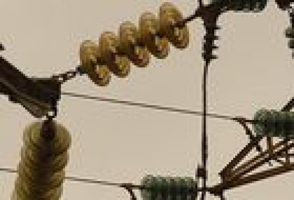 El FADE coloca otros 125 millones de la deuda eléctrica entre inversores privados