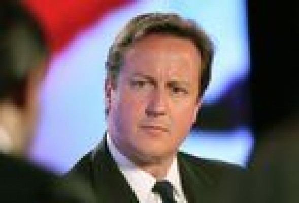 Cameron defiende su desplante a Europa sin el apoyo de su viceprimer ministro
