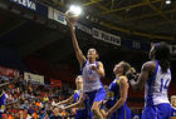 Ros Casares destituye a Natalia Hejkovà