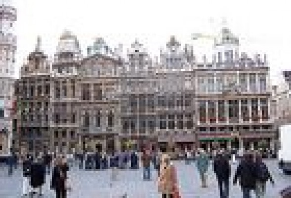 Moody's rebaja dos escalones la calificación de Bélgica