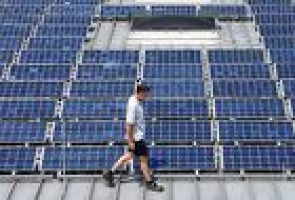 Fuego cruzado sobre el nuevo Gobierno de Rajoy entre eléctricas y fotovoltaicas 