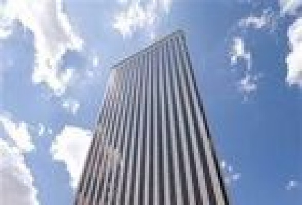 FCC recibe ofertas por la Torre Picasso de Madrid