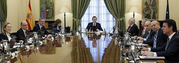 El Gobierno aprueba este viernes un primer ajuste del que se salvan las pensiones