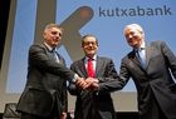 Kutxabank inicia hoy su actividad como el noveno grupo bancario español