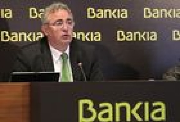 Las cúpulas de la banca con ayudas públicas cuentan con blindajes por más de 20 millones