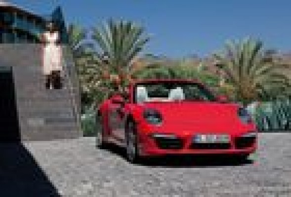 <strong>Porsche 911 Cabrio: </strong>capital, Valencia