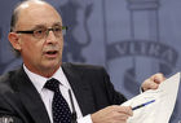 Montoro justifica los recortes en la 