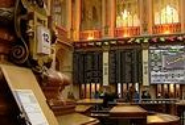 El Ibex 35 sube un 1,6% a media sesión