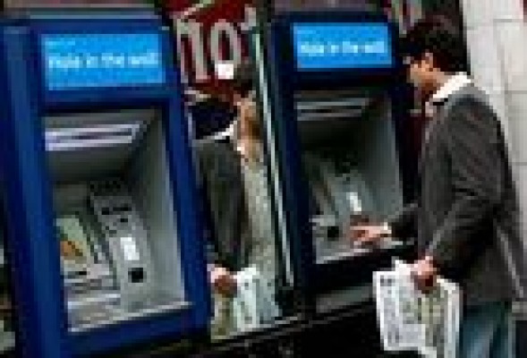 Rajoy apoya la tasa sobre las transacciones financieras que propugna Sarkozy