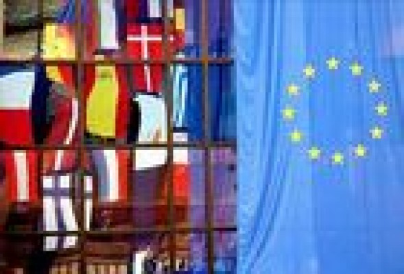 El fondo europeo de rescate coloca el máximo previsto en la subasta de este martes