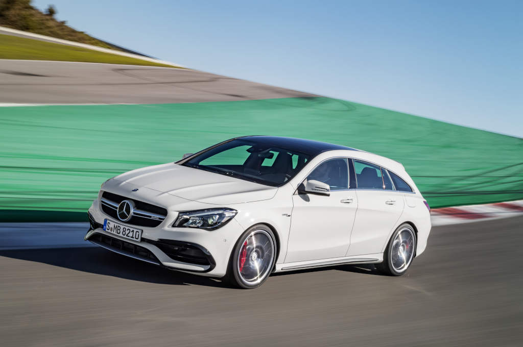 El CLA de Mercedes-Benz actualiza su imagen y equipamiento