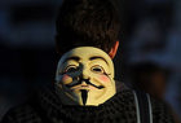 El FBI cierra la web MegaUpload por piratería y Anonymous lanza un ataque